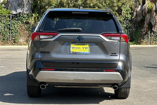 2022 Toyota RAV4 Hybrid SE
