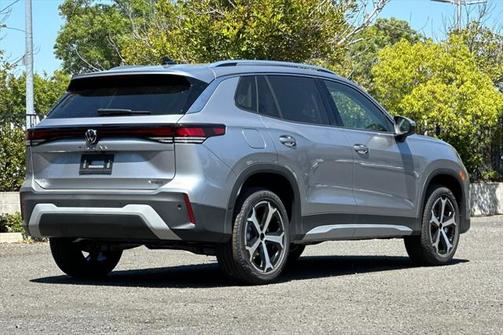 2025 Volkswagen Tiguan 2.0T SE 4MOTION