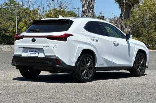 2022 Lexus UX 250h F Sport