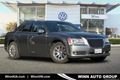 2012 Chrysler 300 Limited