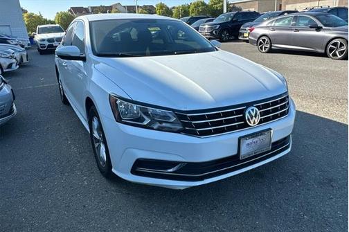 2017 Volkswagen Passat 1.8T S