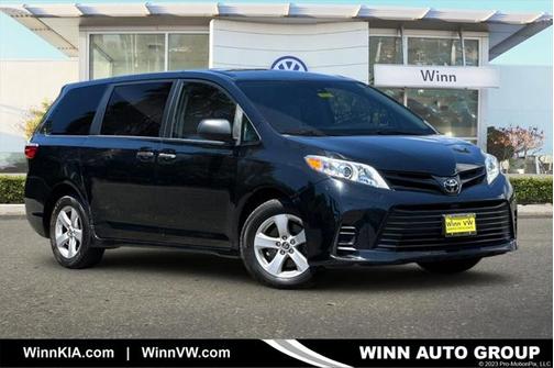 2019 Toyota Sienna SE