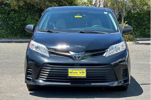 2019 Toyota Sienna SE