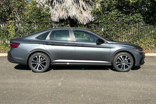 2025 Volkswagen Jetta 1.5T Sport