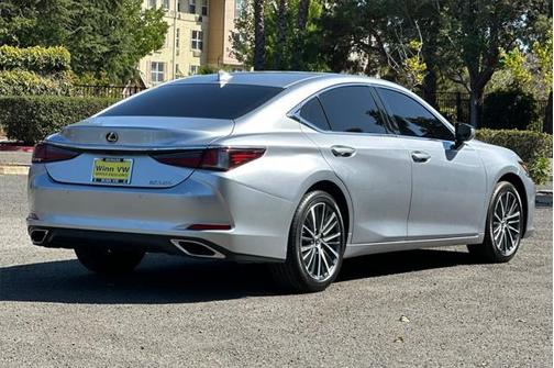 2023 Lexus ES 350 Base