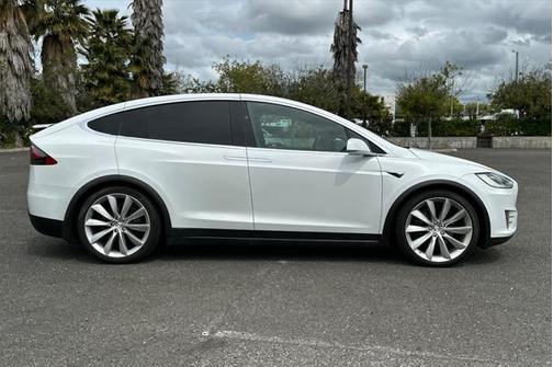 2016 Tesla Model X 90D