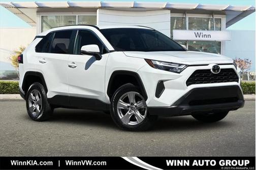 2023 Toyota RAV4 XLE