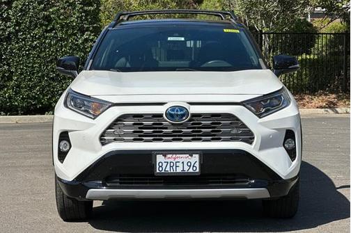 2021 Toyota RAV4 Hybrid SE