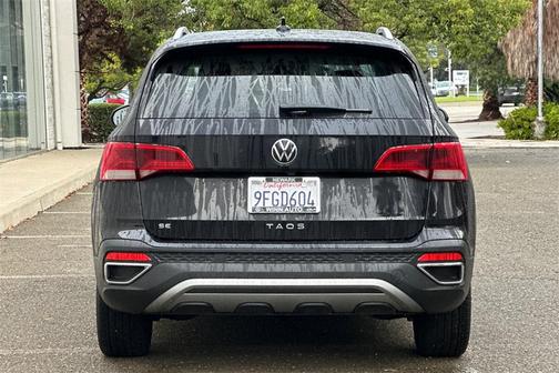2023 Volkswagen Taos 1.5T SE
