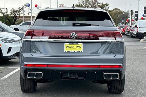2025 Volkswagen Atlas Cross Sport 2.0T SEL Premium