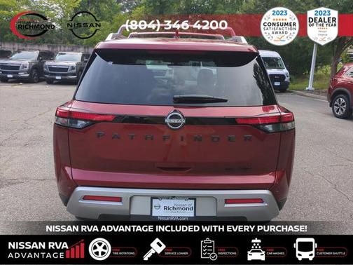 2025 Nissan Pathfinder SL 4WD