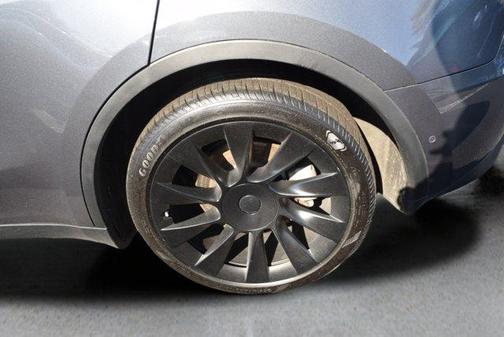 Gray 2021 Tesla Model Y Long Range