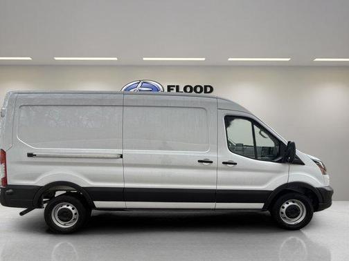 2026 Ford Transit-250 148 WB Medium Roof Cargo