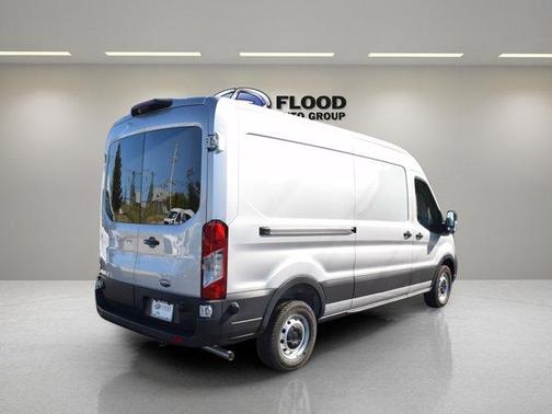 2025 Ford Transit-250 148 WB Medium Roof Cargo