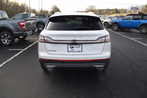 2021 Lincoln Nautilus Reserve