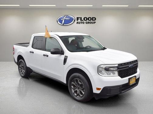 White 2024 Ford Maverick XLT