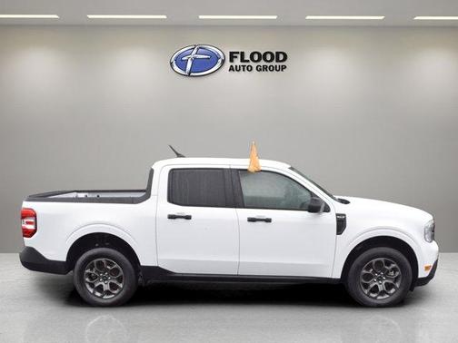 White 2024 Ford Maverick XLT
