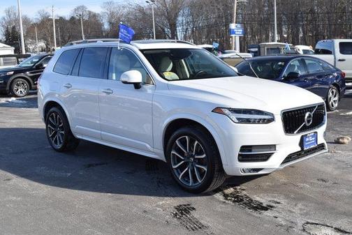 2019 Volvo XC90 T6 Momentum