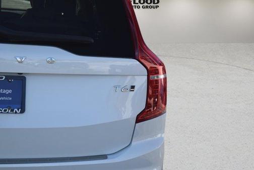 2019 Volvo XC90 T6 Momentum