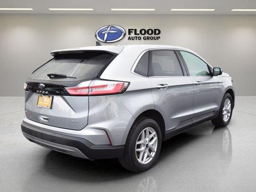 Silver 2023 Ford Edge SEL