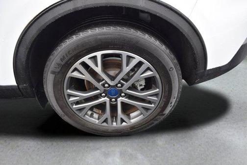 White 2020 Ford Escape SEL