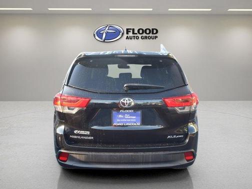 Black 2018 Toyota Highlander