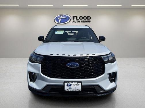 Space White Metallic 2026 Ford Explorer ST-Line