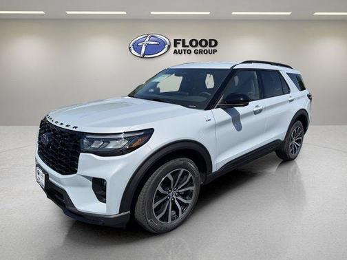 Space White Metallic 2026 Ford Explorer ST-Line