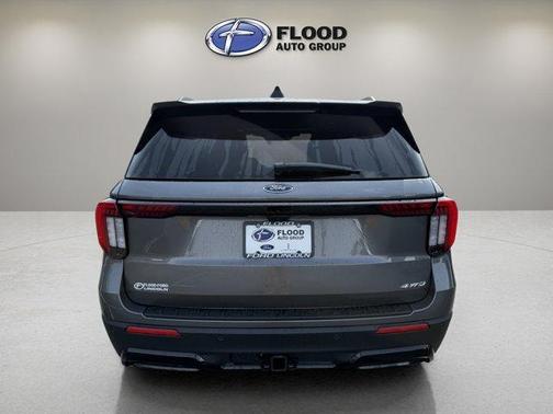 Carbonized Gray Metallic 2026 Ford Explorer ST-Line