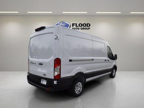 2026 Ford Transit-250 148 WB Medium Roof Cargo