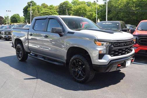 2024 Chevrolet Silverado 1500 Custom Trail Boss