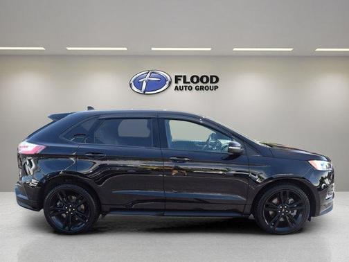 2021 Ford Edge ST
