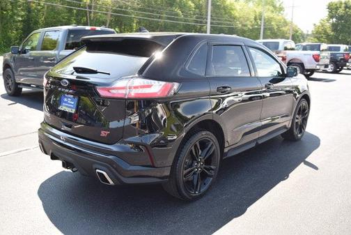 2021 Ford Edge ST