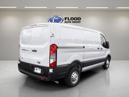 Oxford White 2026 Ford Transit-150