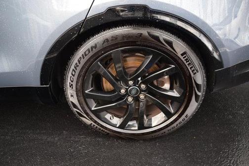 2020 Land Rover Discovery Landmark