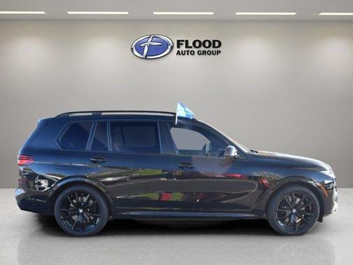 Black Sapphire Metallic 2026 BMW X7 M60i