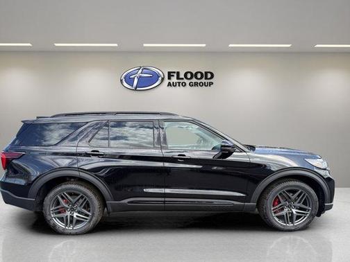 Agate Black Metallic 2026 Ford Explorer ST-Line