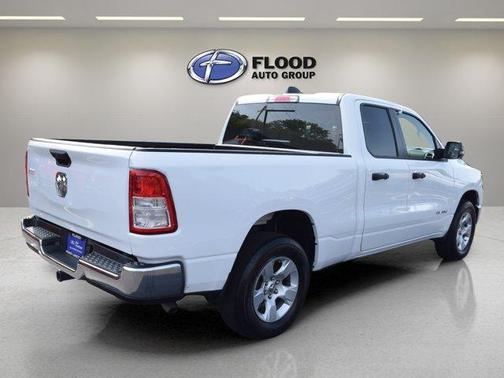 Bright White Clearcoat 2023 RAM 1500 Big Horn