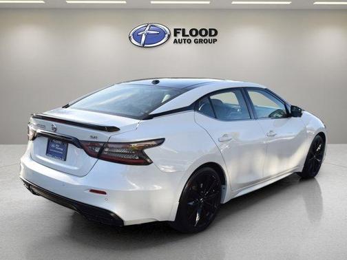 2021 Nissan Maxima SR