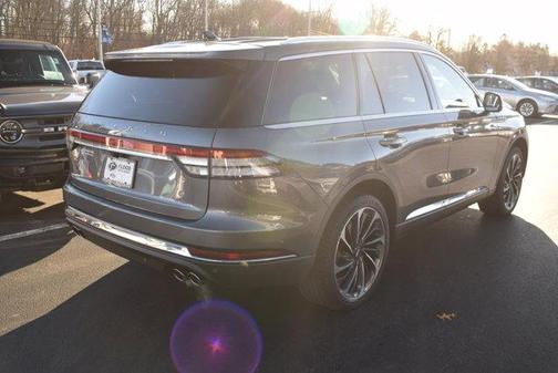 2022 Lincoln Aviator Reserve AWD