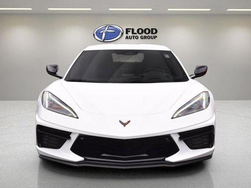 Arctic White 2024 Chevrolet Corvette Stingray w/2LT
