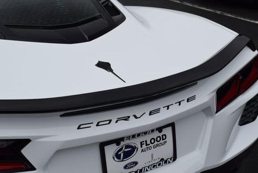 Arctic White 2024 Chevrolet Corvette Stingray w/2LT
