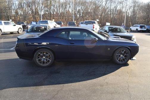 2016 Dodge Challenger 392 Hemi Scat Pack Shaker