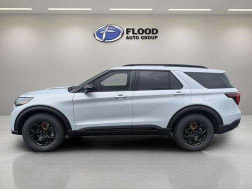 Space White Metallic 2026 Ford Explorer Tremor
