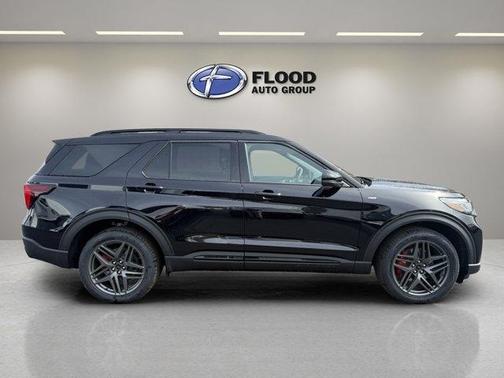 Agate Black Metallic 2026 Ford Explorer ST-Line