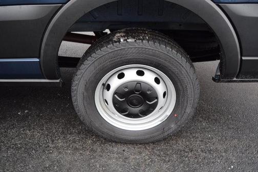 2026 Ford Transit-250 148 WB Medium Roof Cargo