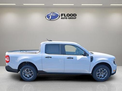 Space White Metallic 2026 Ford Maverick XLT