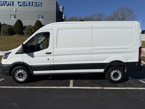2026 Ford Transit-250 148 WB Medium Roof Cargo