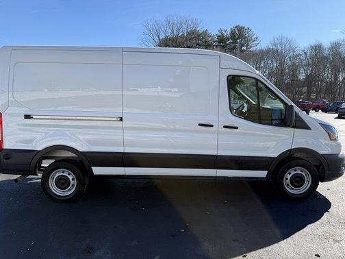 2026 Ford Transit-250 148 WB Medium Roof Cargo