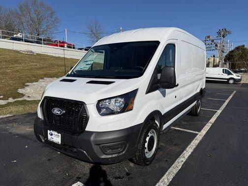 2026 Ford Transit-250 148 WB Medium Roof Cargo